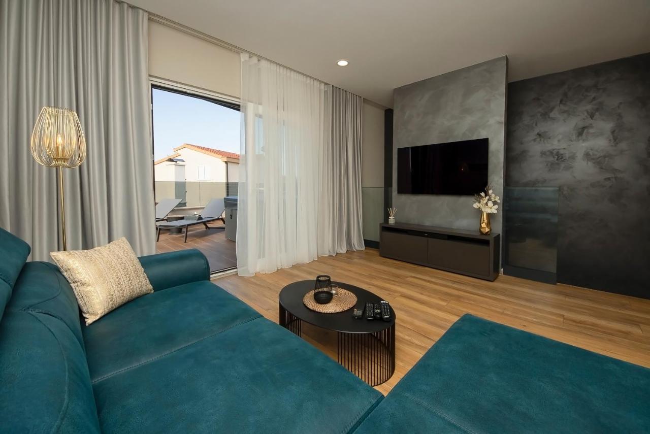 Luxury Apartment Vista Del Sole 希贝尼克 外观 照片