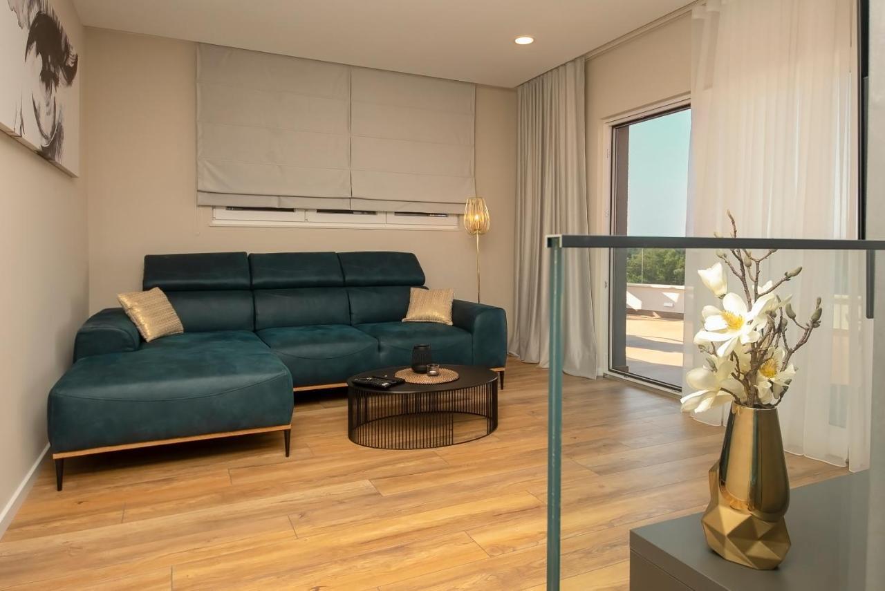 Luxury Apartment Vista Del Sole 希贝尼克 外观 照片