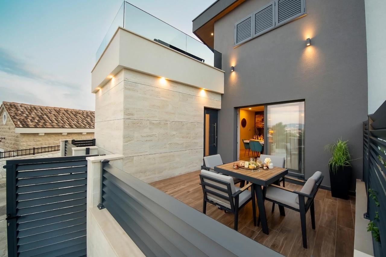 Luxury Apartment Vista Del Sole 希贝尼克 外观 照片