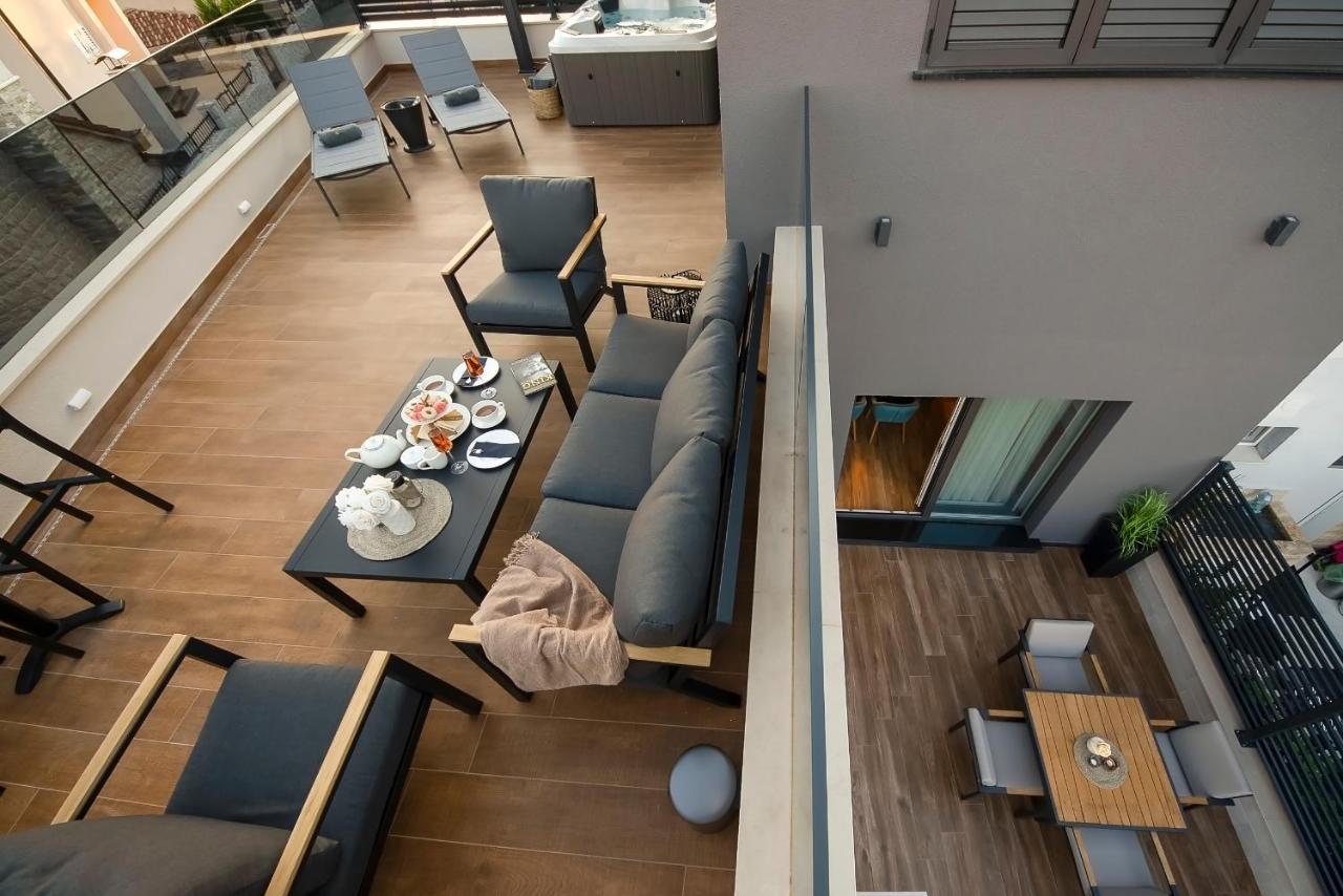 Luxury Apartment Vista Del Sole 希贝尼克 外观 照片