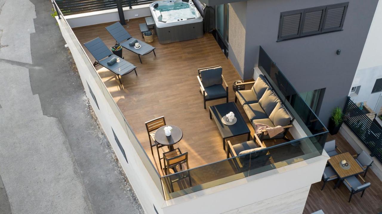 Luxury Apartment Vista Del Sole 希贝尼克 外观 照片