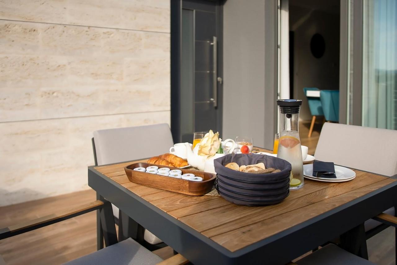 Luxury Apartment Vista Del Sole 希贝尼克 外观 照片